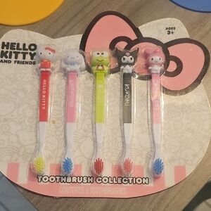 Sanrio Hello Kitty Red and Blue Toothbrush Set